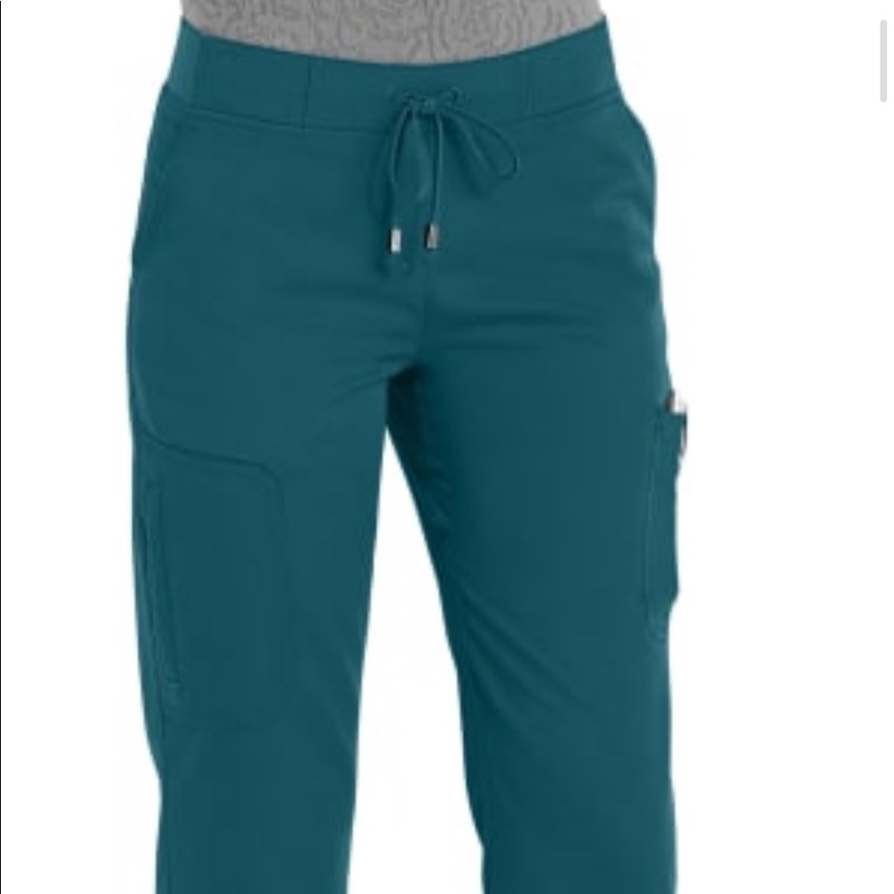 Grey’s anatomy 6 pocket scrub bottoms in Bahama